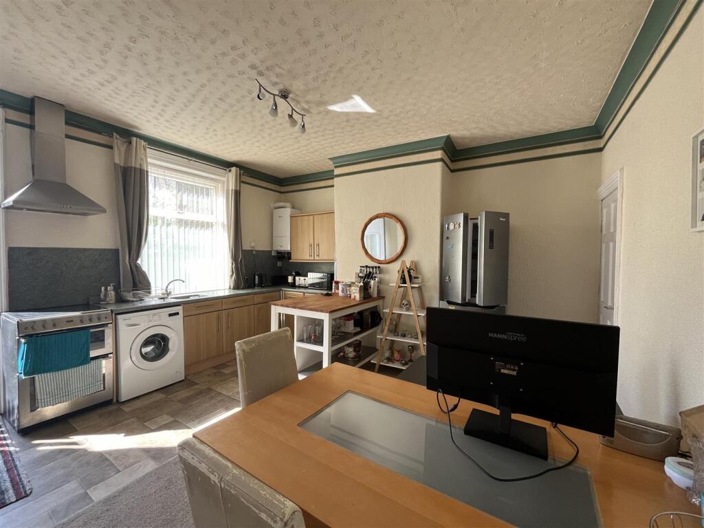 Additional image 15 of Huddersfield Road, Wyke, Bradford