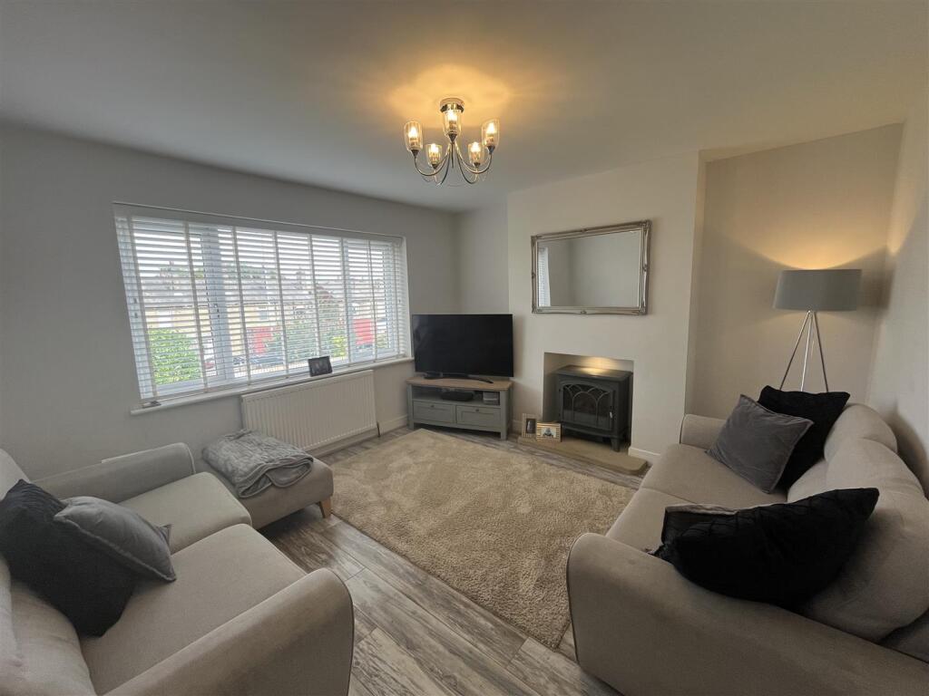 Additional image 4 of Bradford Road, Oakenshaw, Bradford