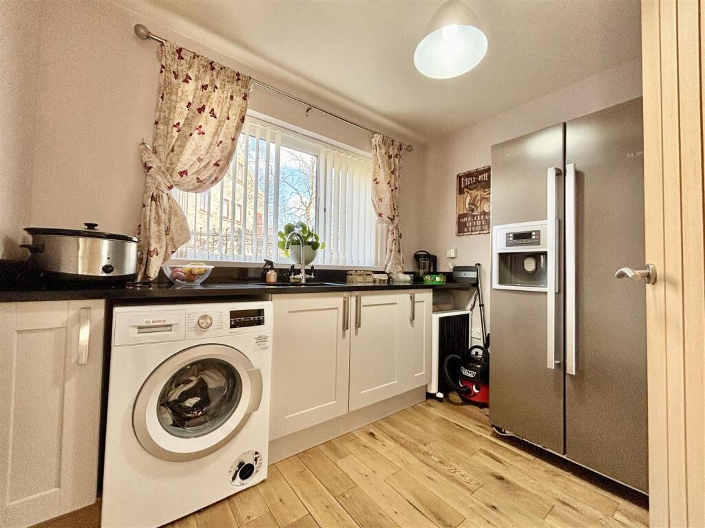 Additional image 8 of Benn Gardens, Clayton, Bradford