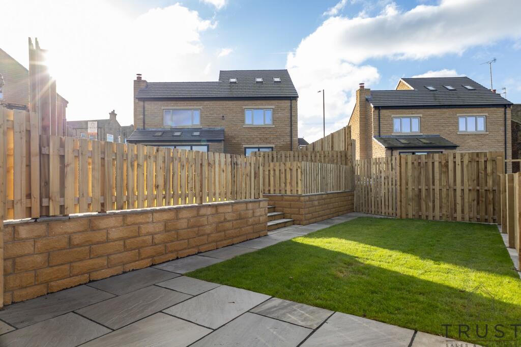 Additional image 21 of Hillside View, Drighlington, BD11