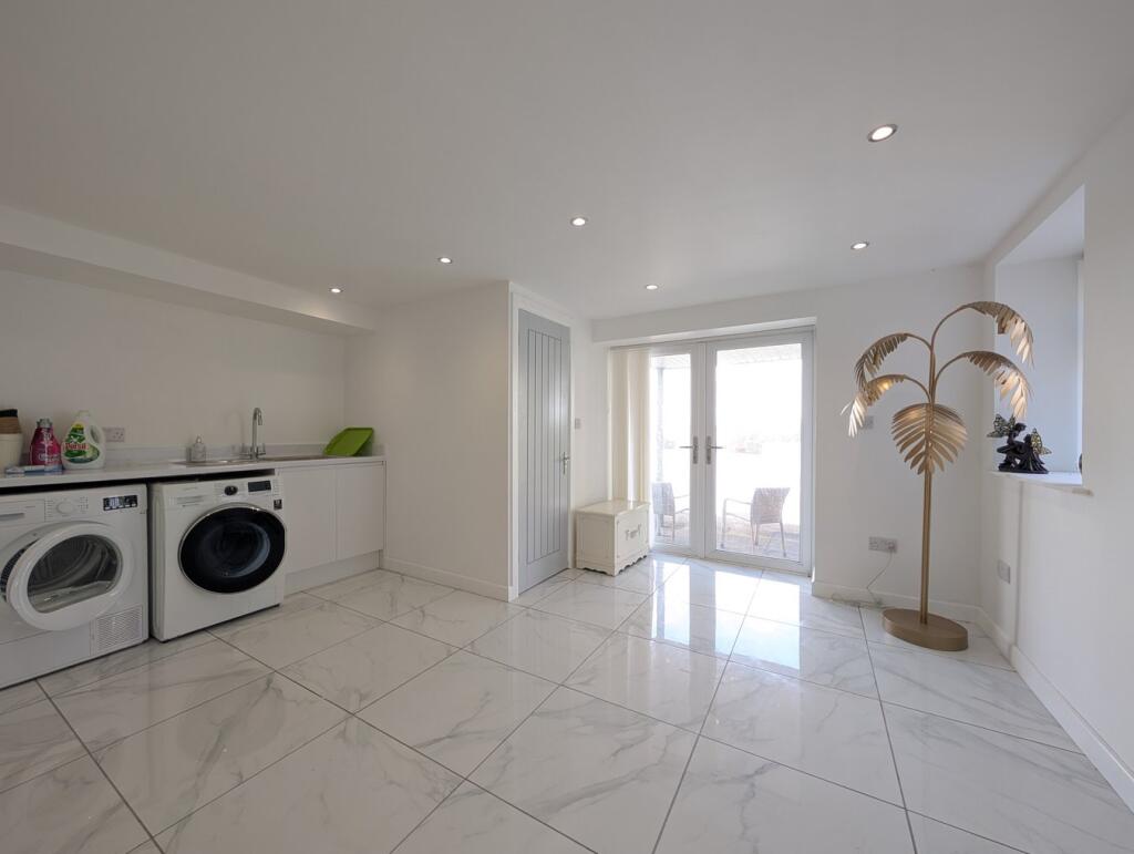 Additional image 30 of School Ridge, Upper Heights Road, Thornton, Bradford, BD13