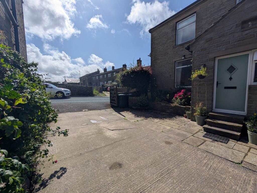 Additional image 38 of School Ridge, Upper Heights Road, Thornton, Bradford, BD13