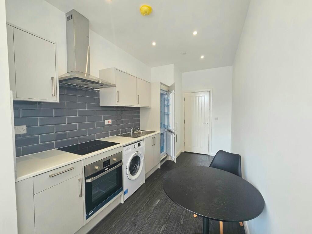 Additional image 2 of East Parade, Bradford, West Yorkshire, BD1