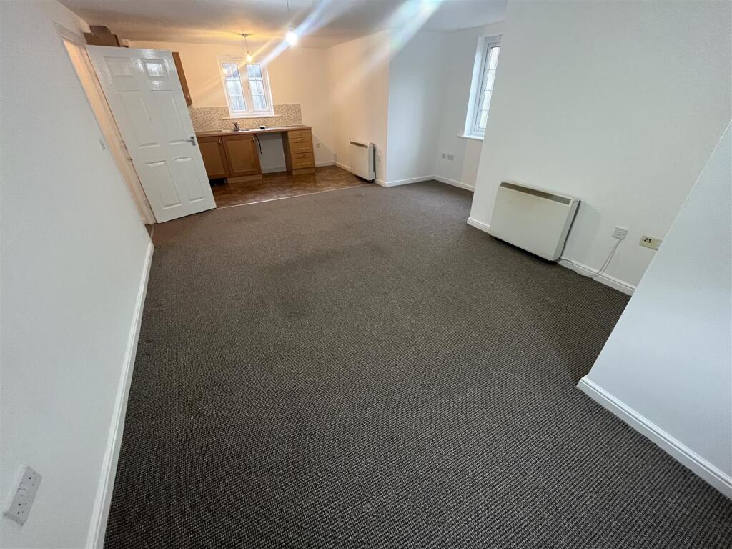 Additional image 3 of Langwood Court, Haslingden, Rossendale B44