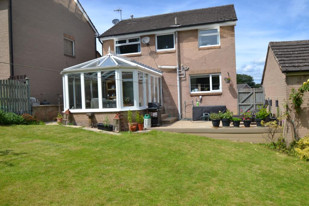 Evesham Grove, Idle,