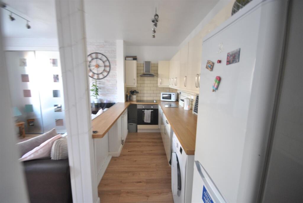 Additional image 5 of Wellington Street, Queensbury, Bradford