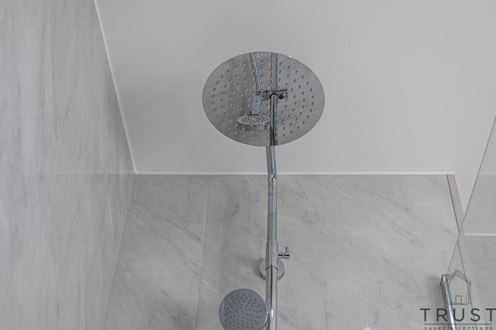 Additional image 21 of Hillside View, Drighlington, BD11