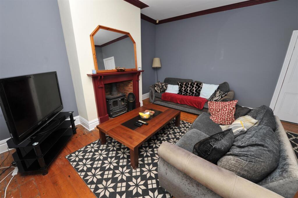 Additional image 4 of Storr Hill Terrace Carr House Gate, Wyke, Bradford