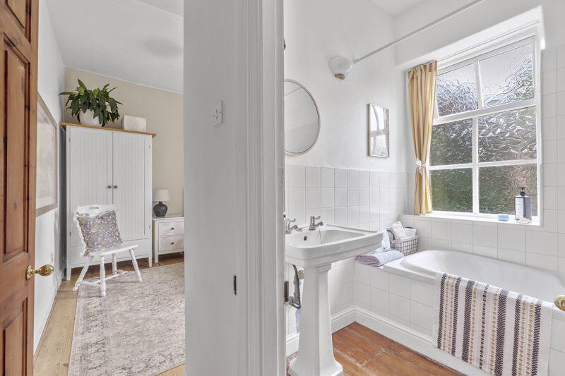 Additional image 21 of Harrogate Road, Apperley Bridge