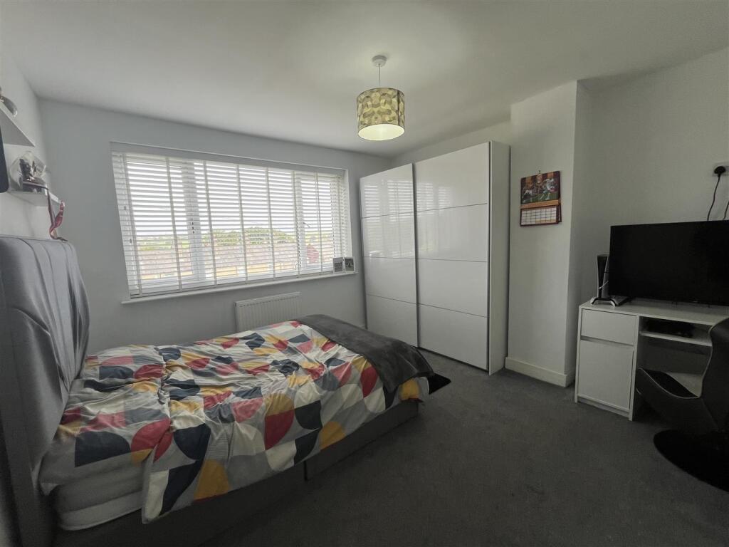 Additional image 14 of Bradford Road, Oakenshaw, Bradford