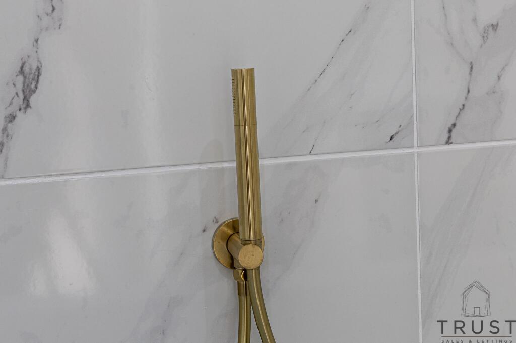 Additional image 42 of Hillside View, Drighlington, BD11