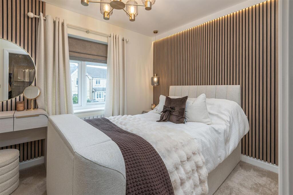 Additional image 31 of 9, Hazel Fold, Queensbury, BD13 2FE