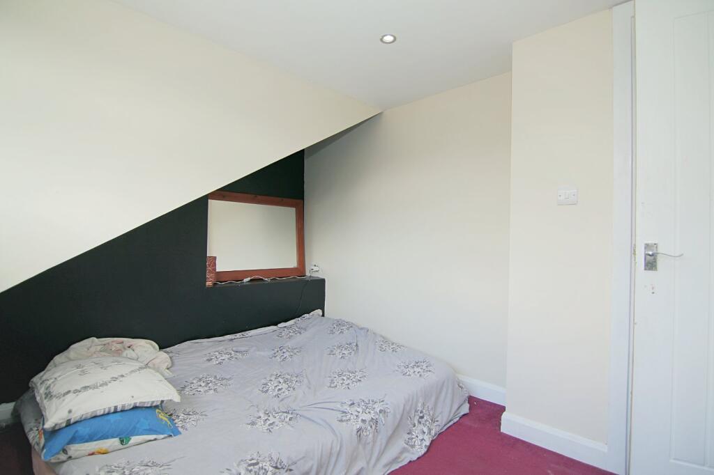 Additional image 16 of South View, Greengates, Bradford, BD10
