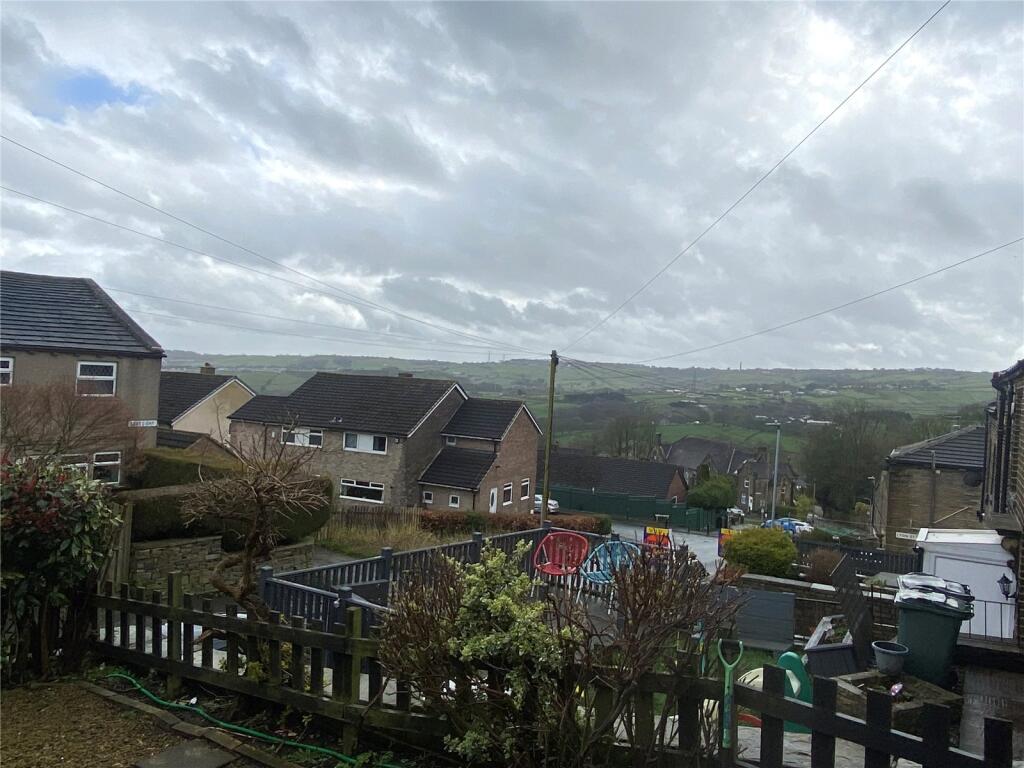 Additional image 12 of Roundfield Place, Thornton, Bradford, BD13