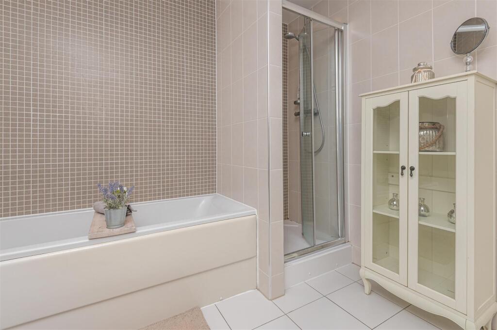 Additional image 25 of 9, Hazel Fold, Queensbury, BD13 2FE