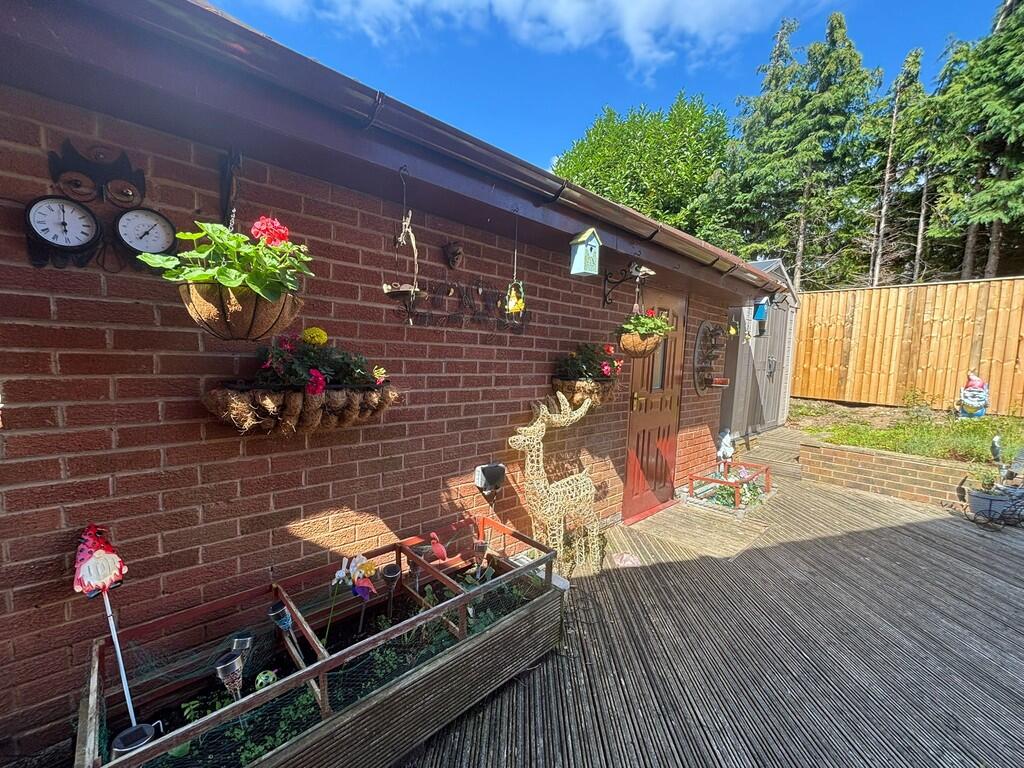 Additional image 16 of Penny Hill Drive, Clayton, Bradford