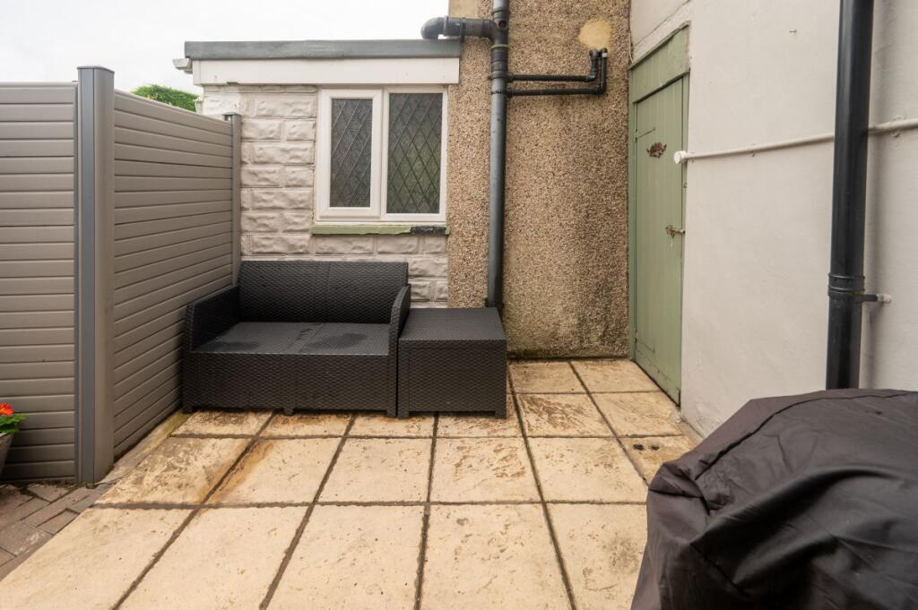 Additional image 15 of Bradford Road, Drighlington