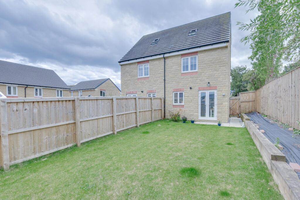 Additional image 15 of Brompton Drive, Bradford, West Yorkshire, BD10