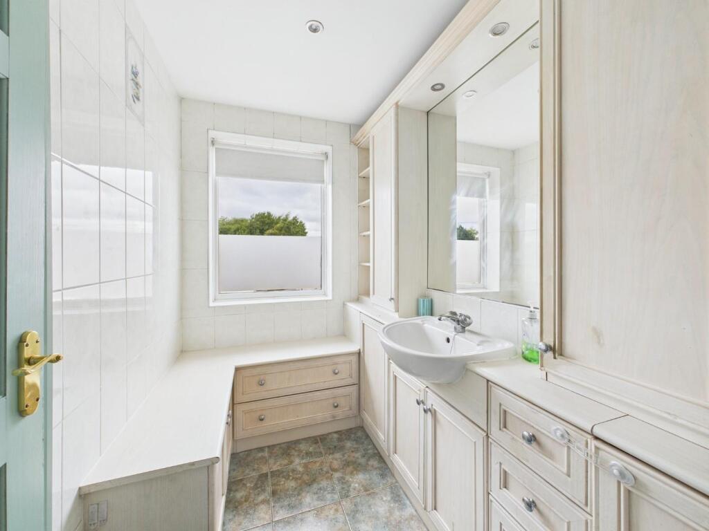 Additional image 17 of March Cote Lane, Bingley