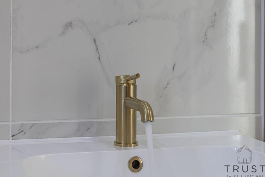 Additional image 8 of Hillside View, Drighlington, BD11