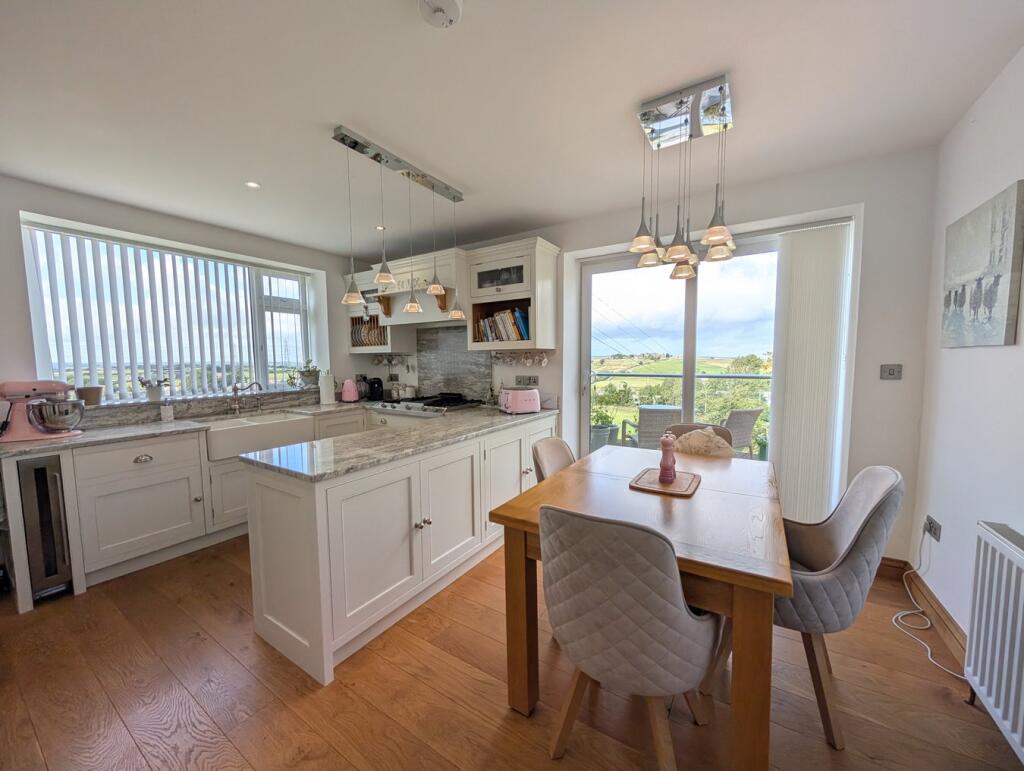 Additional image 7 of School Ridge, Upper Heights Road, Thornton, Bradford, BD13