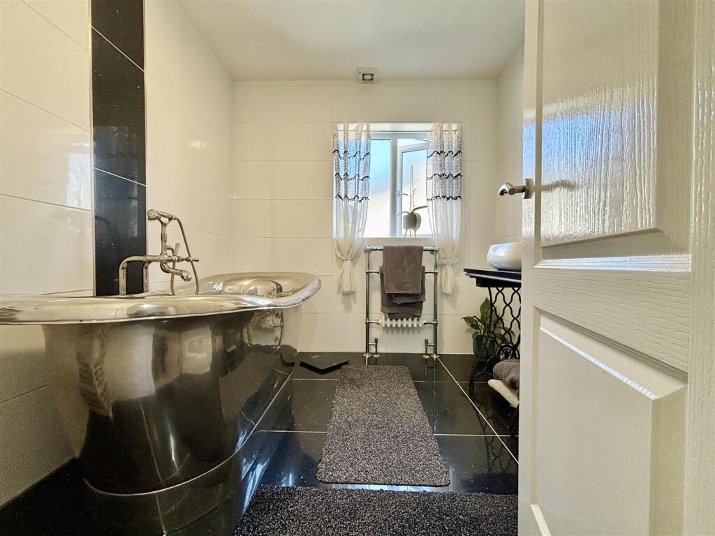 Additional image 15 of Benn Gardens, Clayton, Bradford