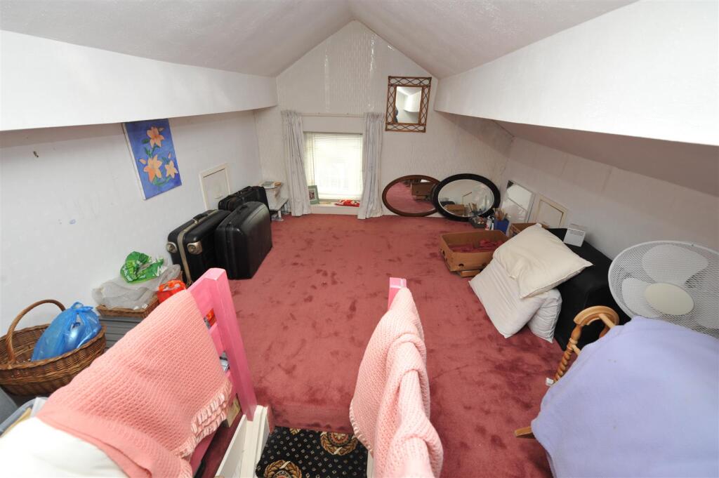 Additional image 11 of New Line, Greengates, Bradford