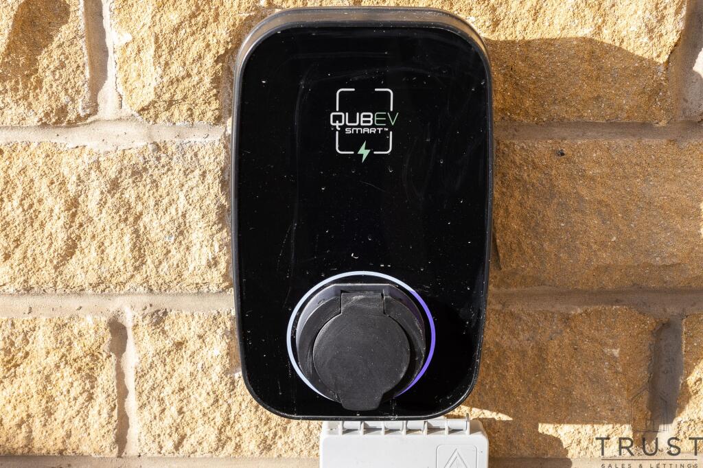 Additional image 67 of Hillside View, Drighlington, BD11