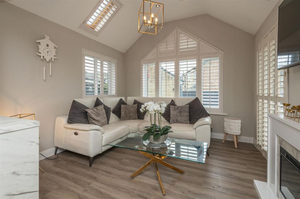 Additional image 17 of 9, Hazel Fold, Queensbury, BD13 2FE