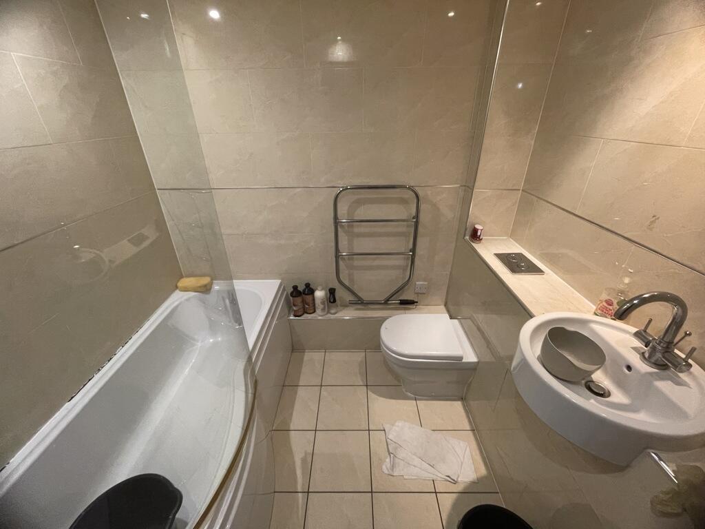 Additional image 14 of Apartment 315, The Gatehaus, Leeds Road, Bradford, West Yorkshire, BD1 5BL