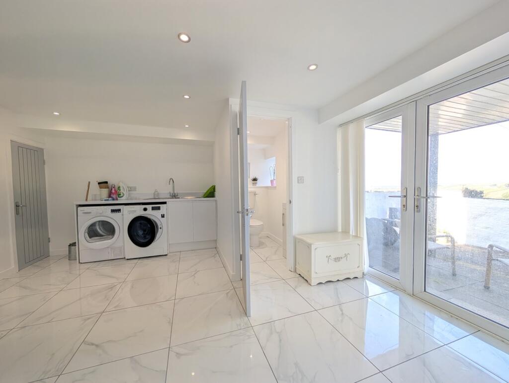 Additional image 10 of School Ridge, Upper Heights Road, Thornton, Bradford, BD13