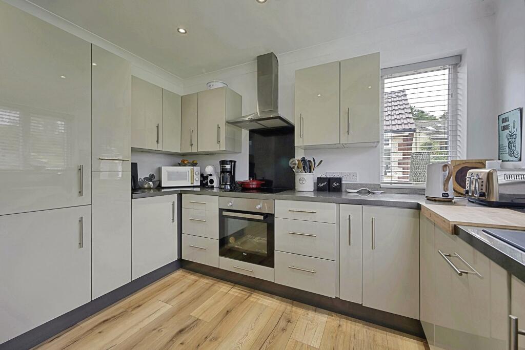 Additional image 6 of Manor House Road, Bradford, BD15