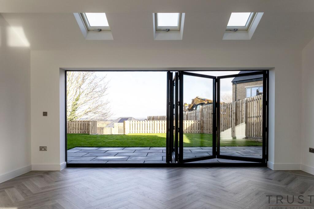 Additional image 66 of Hillside View, Drighlington, BD11
