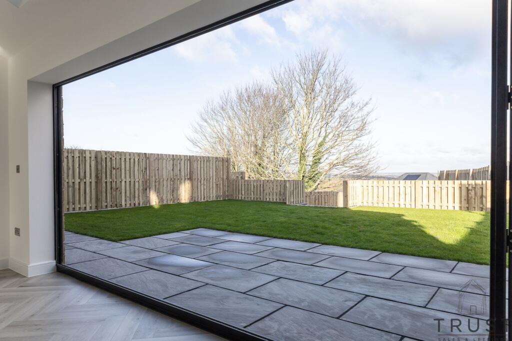 Additional image 22 of Hillside View, Drighlington, BD11