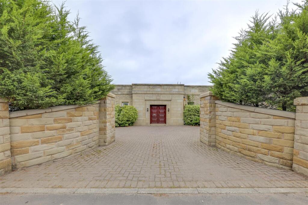 Additional image 6 of Burnley Road, Loveclough, Rossendale - Over 10,000sqft of Accommodation