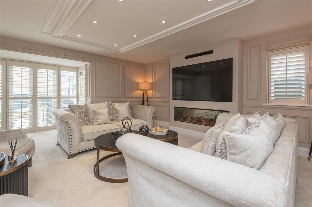 Additional image 43 of 9, Hazel Fold, Queensbury, BD13 2FE