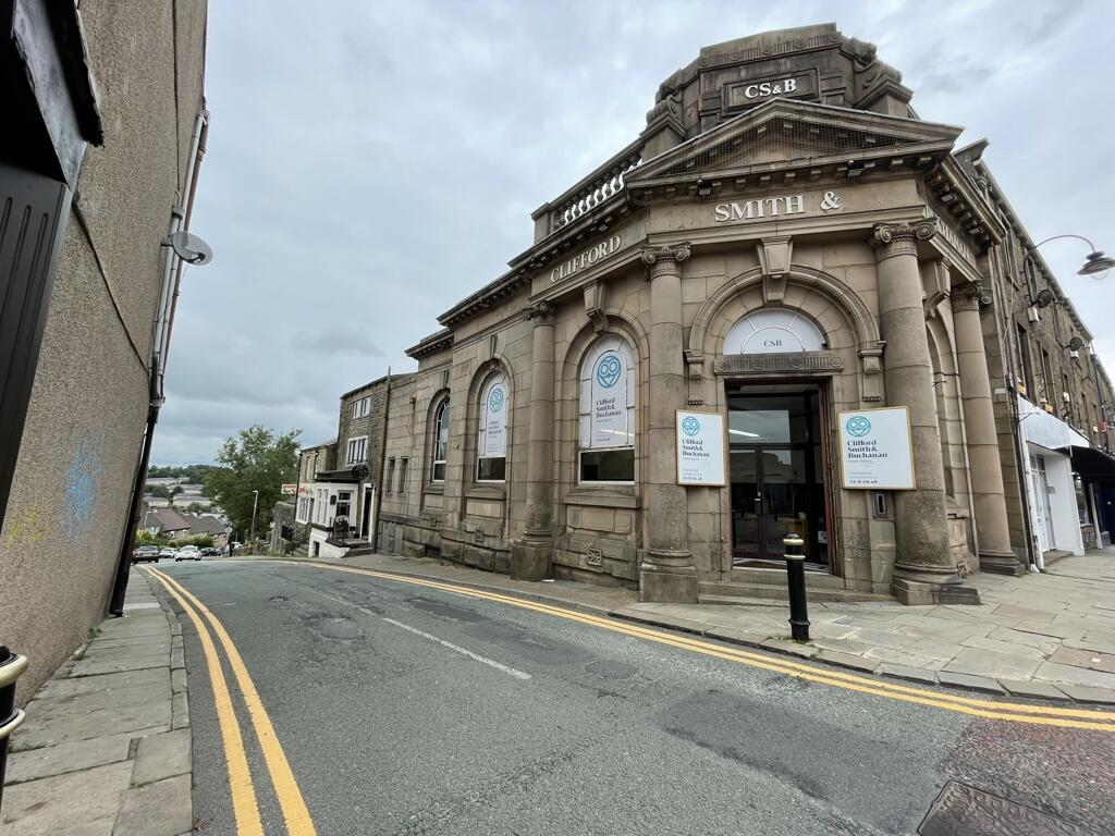 Additional image 2 of 8 Windy Bank, Colne, Lancashire, BB8 9HZ