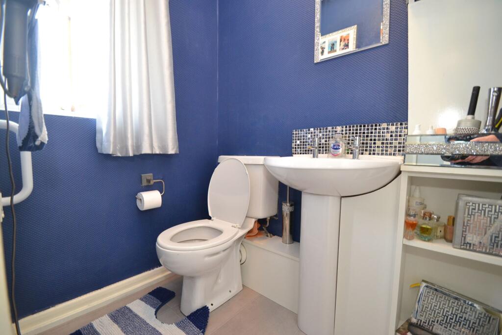 Additional image 9 of Evesham Grove, Idle,