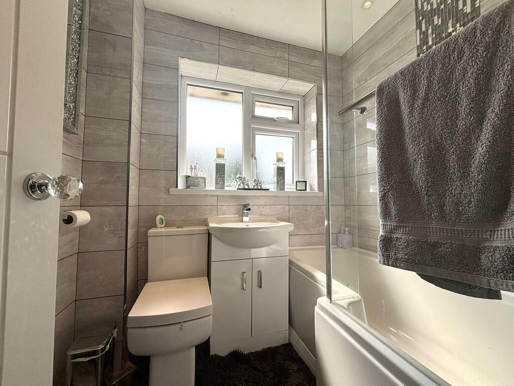 Additional image 27 of Pentland Avenue, Clayton, Bradford