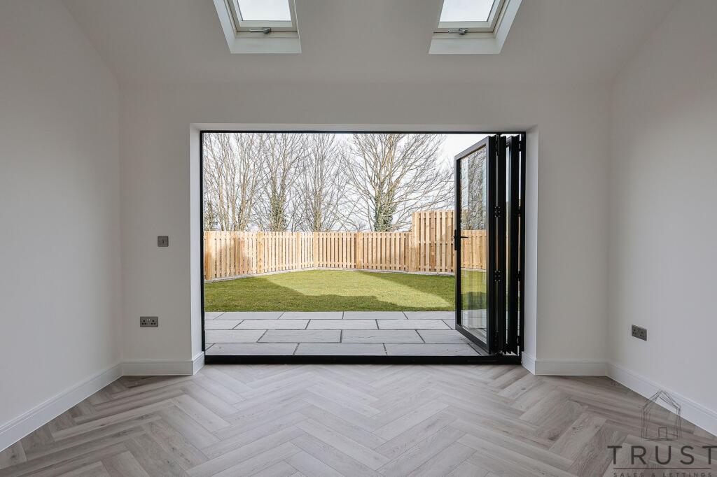 Additional image 95 of Wakefield Road, Drighlington, BD11