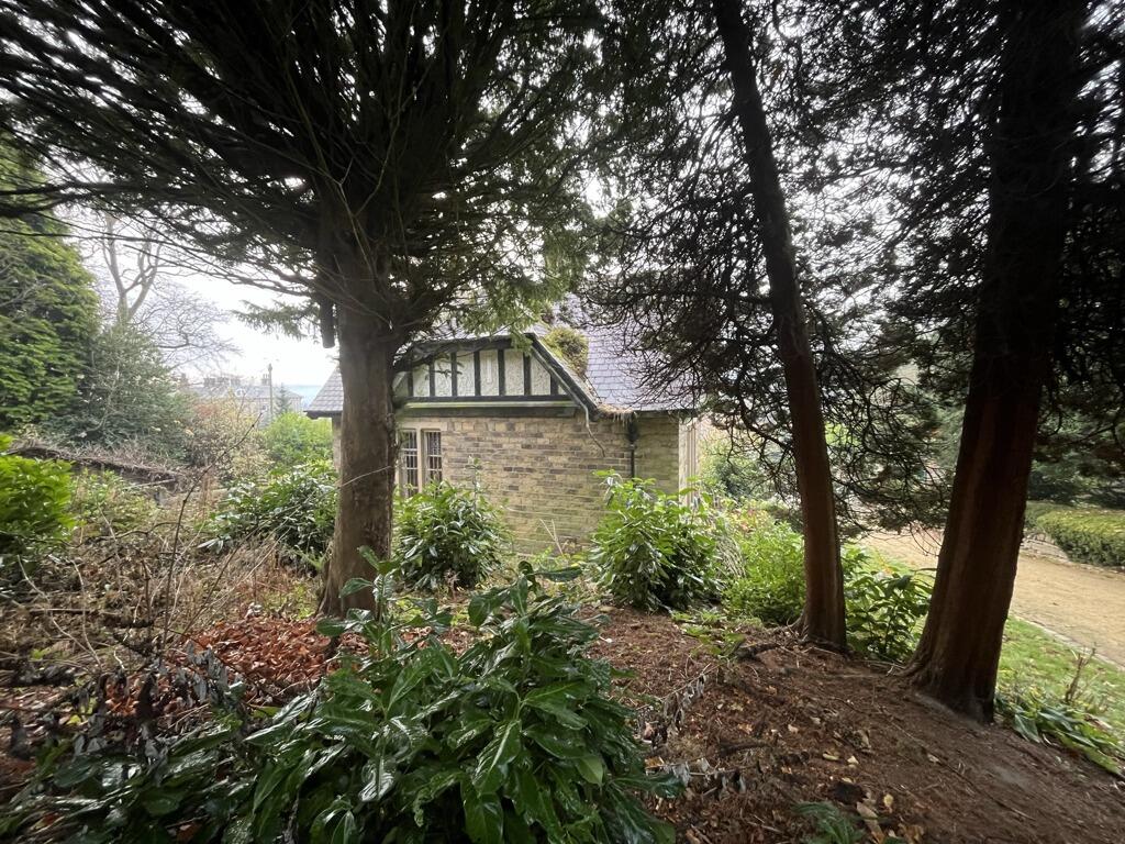 Additional image 3 of Prince Of Wales Park Lodge, Park Road, Bingley, West Yorkshire, BD16 4AF