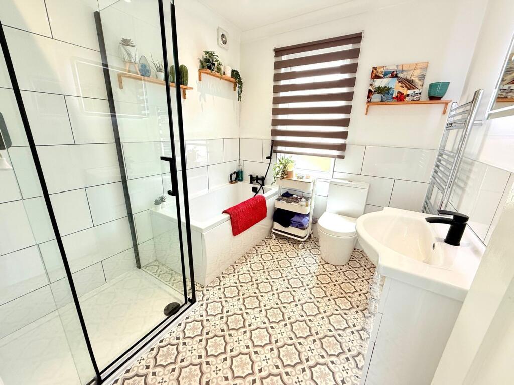 Additional image 7 of Wagon Lane, Bingley, BD16