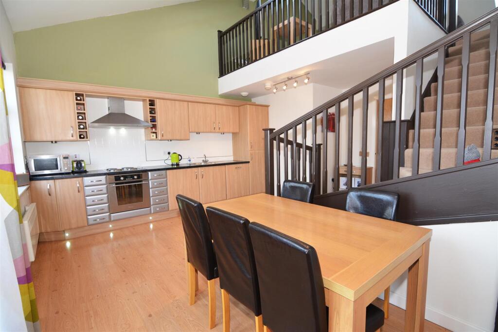Additional image 4 of Meadow Road, Apperley Bridge, Bradford, West Yorkshire, UK, BD10