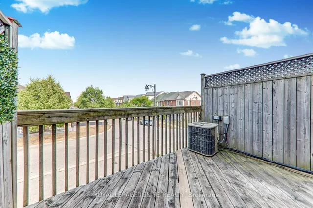 Additional image 18 of 21 Ecopark Gate