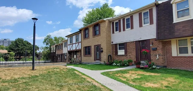 Additional image 2 of 91 L'Amoreaux Dr Unit 102