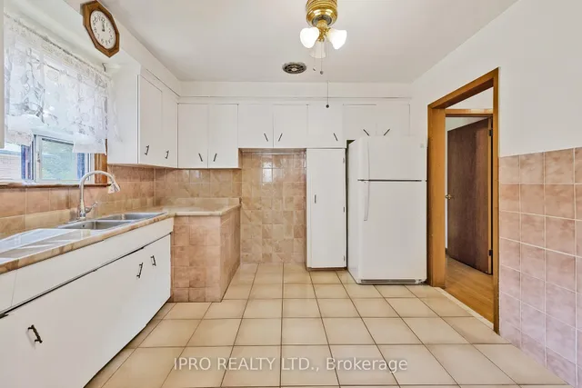 Additional image 20 of 1 Northcrest Rd