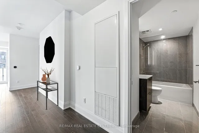 Additional image 6 of 470 Front St Unit 2013