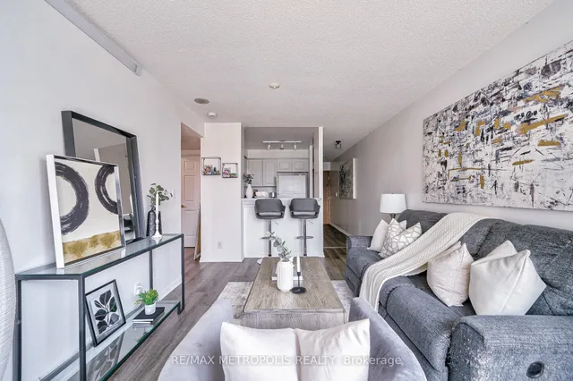 Additional image 19 of 11 Lee Centre Dr Unit PH109