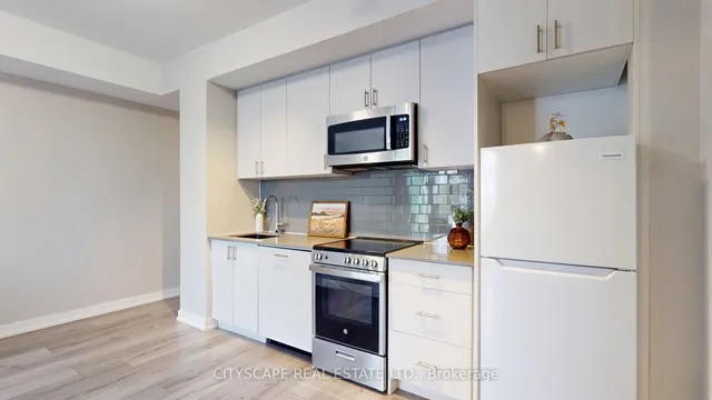 Additional image 15 of 1195 The Queens Way Unit 3