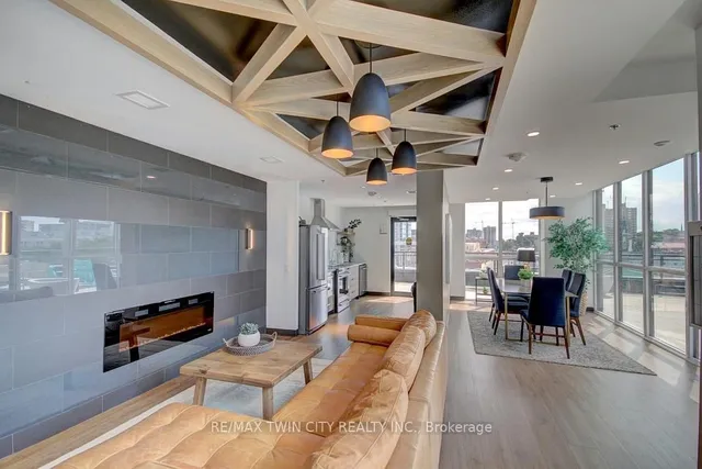 Additional image 29 of 60 Charles St Unit 1805